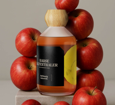 Apfelessig mit Äpfeln